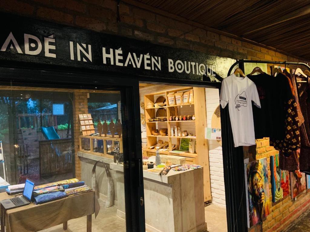 Heaven Restaurant & Boutique Hotel كيغالي المظهر الخارجي الصورة